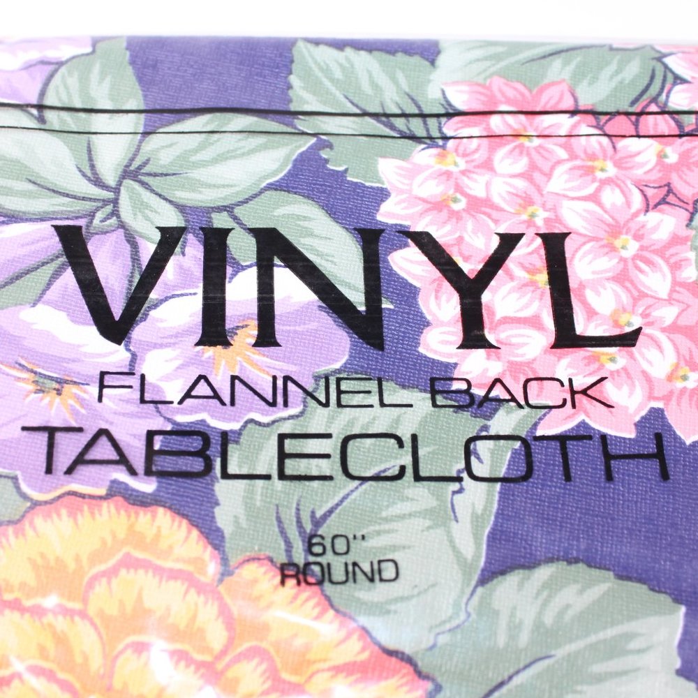 Vintage Vinyl 50" Round Flannel Back Tablecloth #112 - Picture 4 of 6